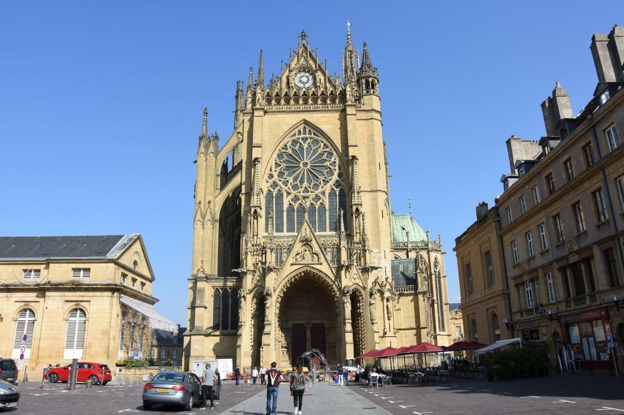Grand Appartement Vue Cathedrale Mety Exteriér fotografie