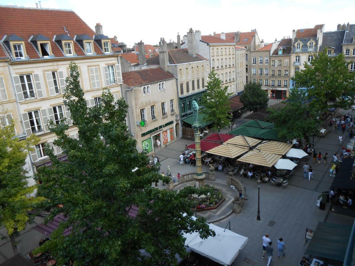 Grand Appartement Vue Cathedrale Mety Exteriér fotografie